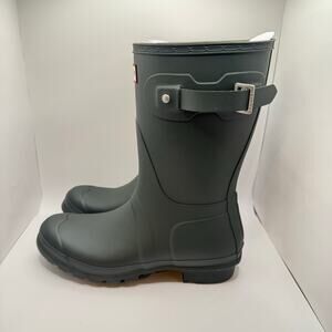 Hunter Woman’s Matte Dark Olive Green Original Short Rain Boot- Size 9